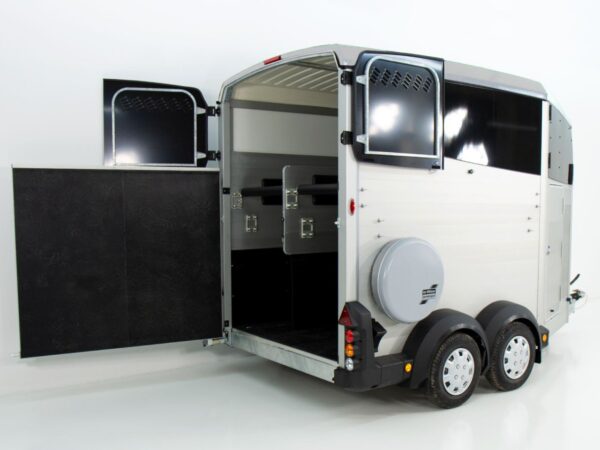 Remorque à chevaux Ifor Williams HBX 511 – Image 11