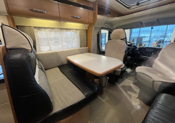 Camping-Car LMC T660 – Image 14