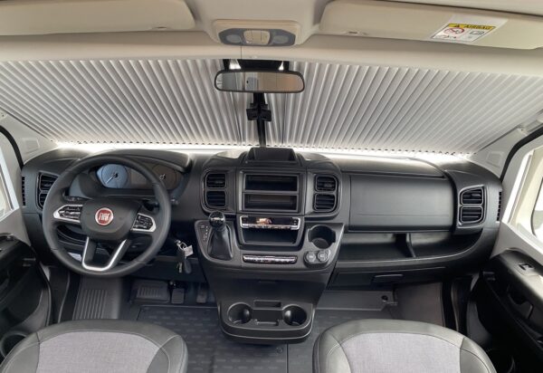 Camping-Car Adria Coral Plus 670 SL – Image 31