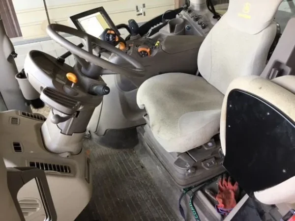 Tracteur John Deere 6155R – Image 11