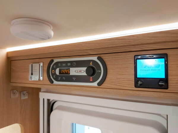 Camping-Car LMC Cruiser T 732 – Image 13