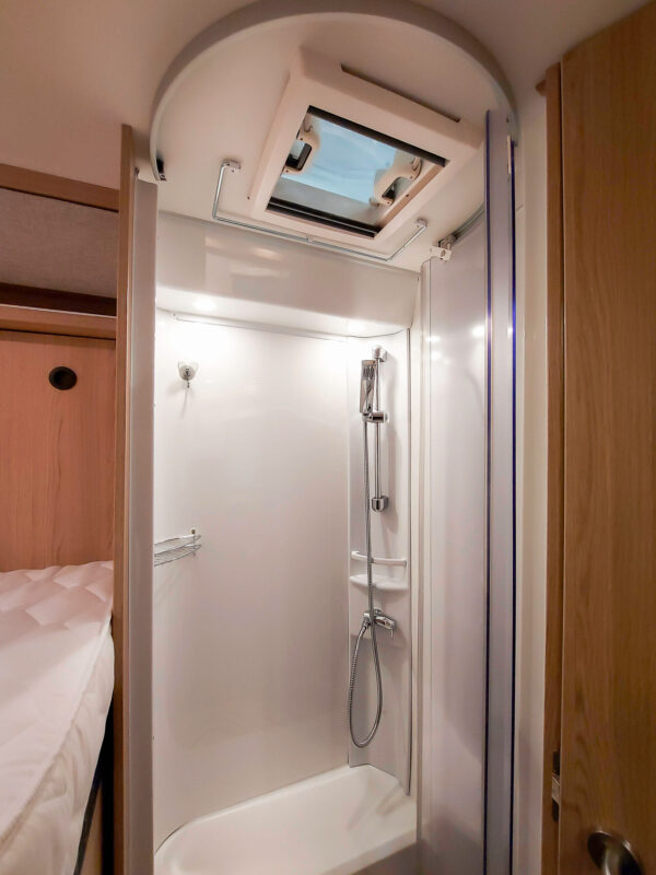 Camping-Car LMC Cruiser T 732 – Image 17